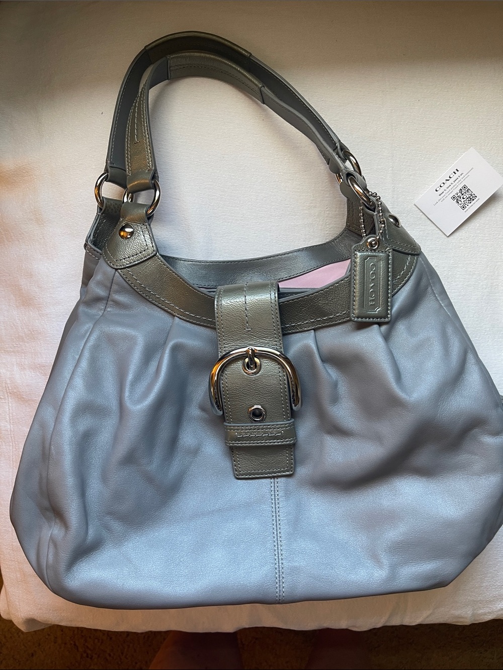 Coach Soho Lynn Leather Hobo shoulder bag. Brand new condition!